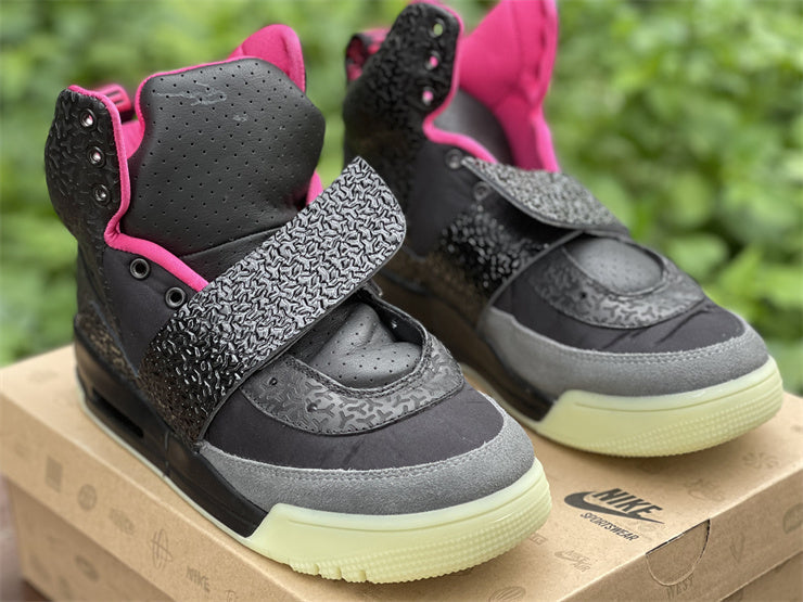 YEEZY ROJO OCTUBRE