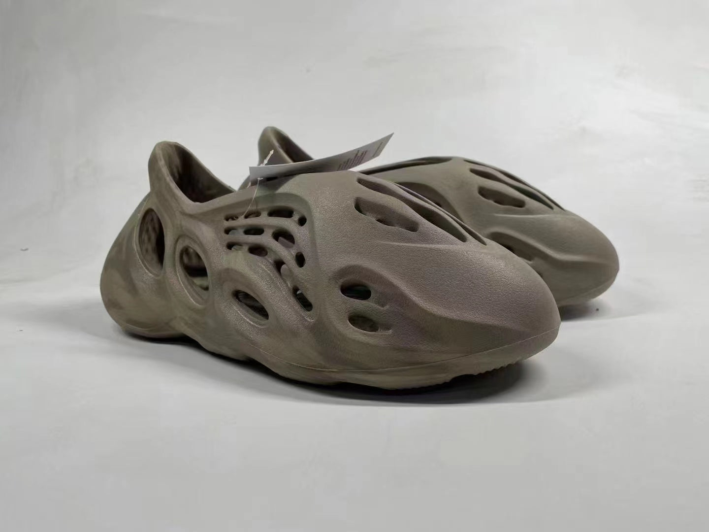 Yeezy Foam Runner 1:1 (muchos modelos)