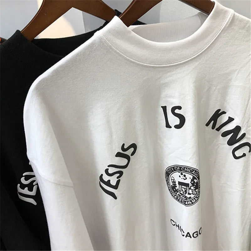 Camiseta Oversized Jesus is King Chicago