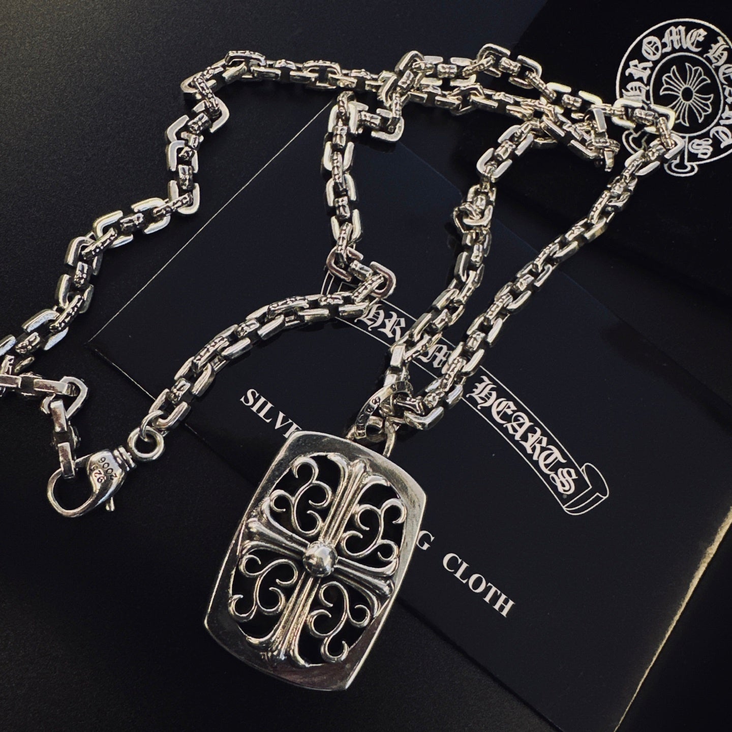 Collar Chrome Corazones Cromados