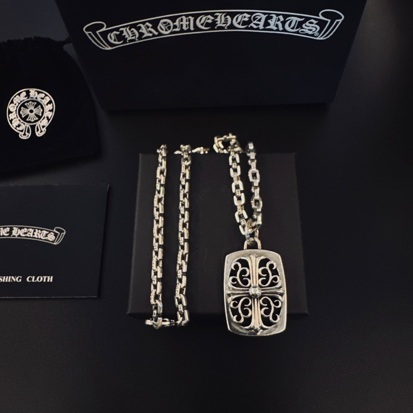 Collar Chrome Corazones Cromados