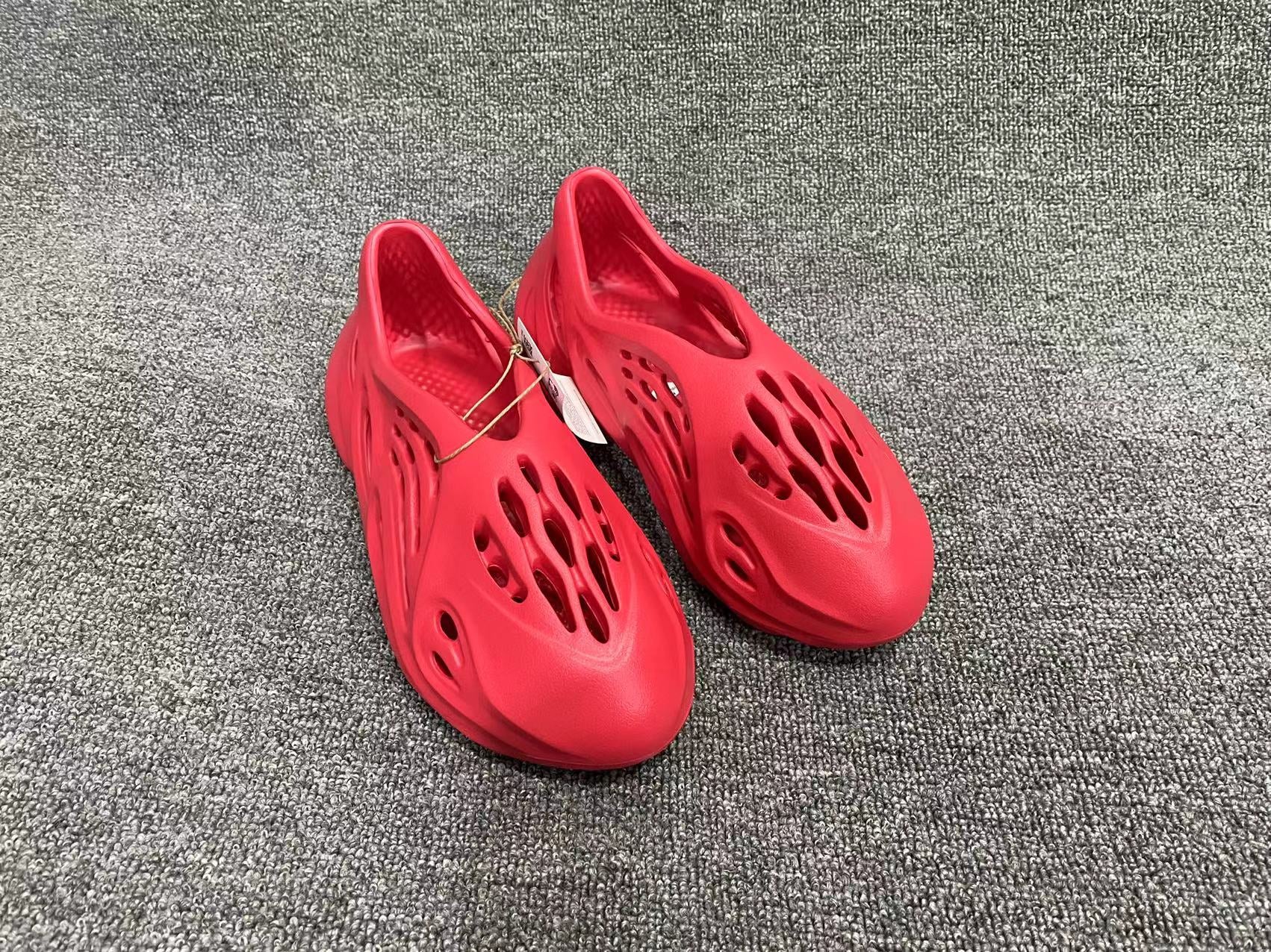 Yeezy Foam Runner 1:1 (muchos modelos)