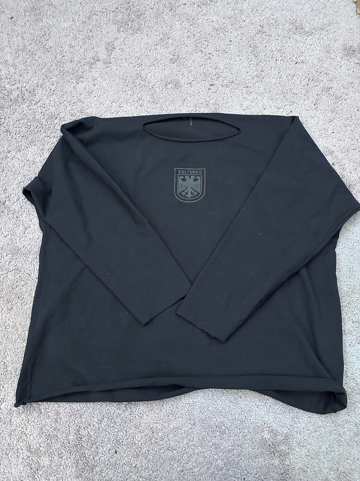Vultures Longsleeve Negro (Original)(pequeño detalle)