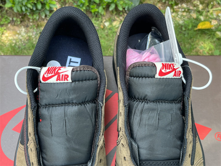 Travis Scott x Air Jordan 1 Low OG "Velvet Brown"