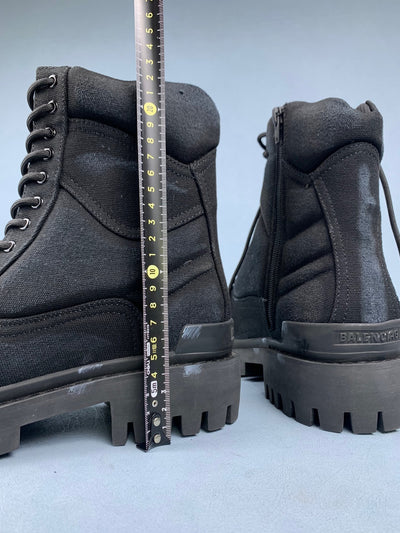 B4L3NCI4GA STRIKE BOOTS