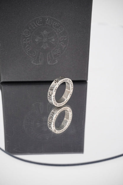 Anillo Corazones Cromados