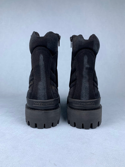 B4L3NCI4GA STRIKE BOOTS