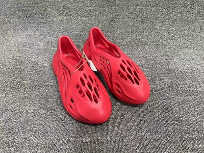 Yeezy Foam Runner 1:1 (muchos modelos)