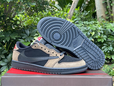 Travis Scott x Air Jordan 1 Low OG "Velvet Brown"